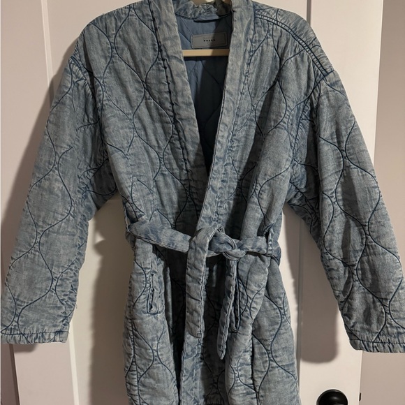 Blank NYC Belted Quilted Denim Jacket - Picture 2 of 5